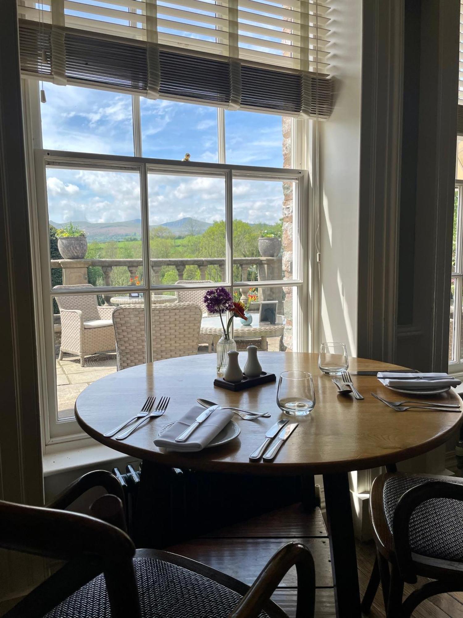 Peterstone Court Country House Restaurant & Spa Brecon Kültér fotó