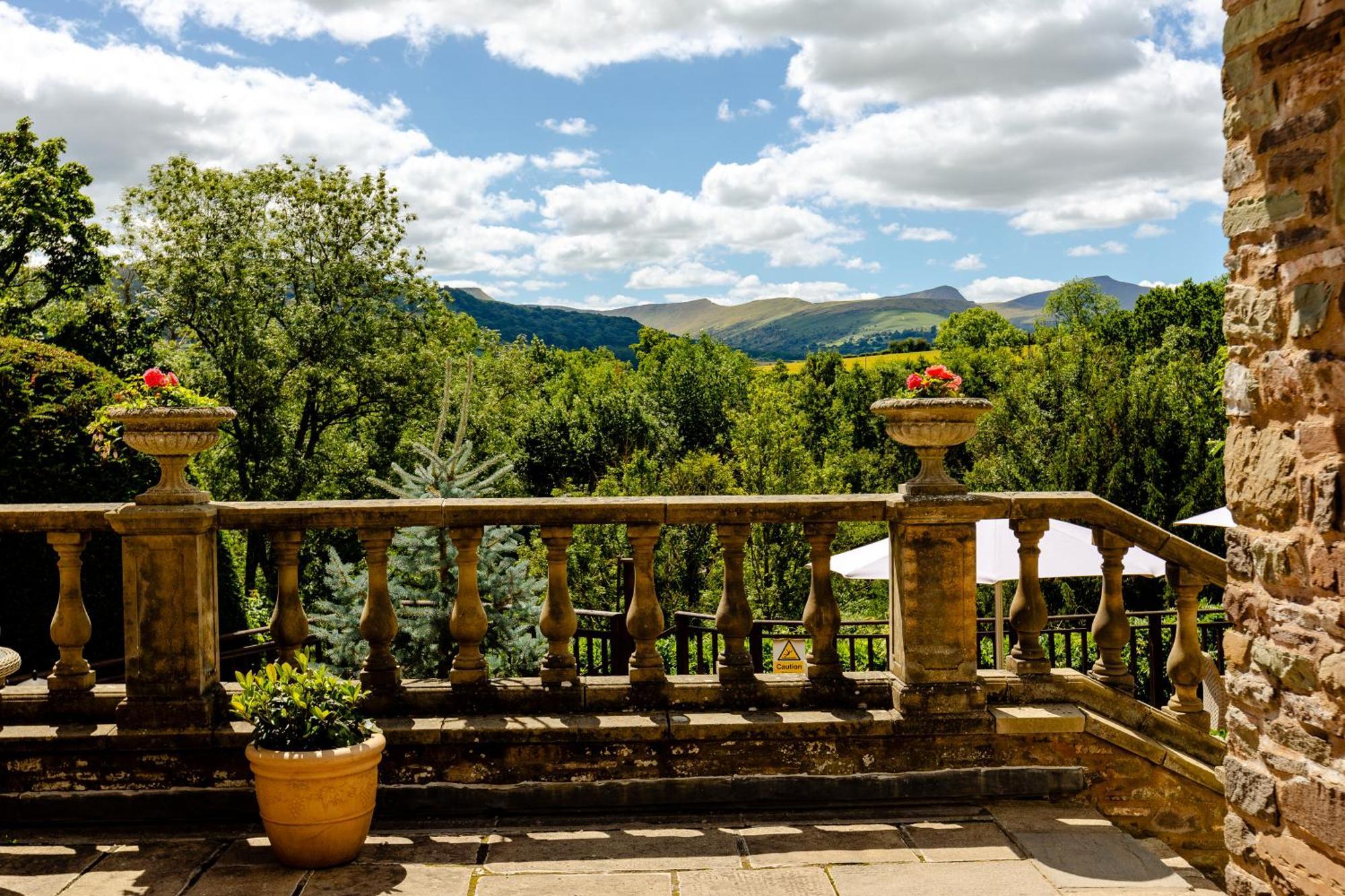 Peterstone Court Country House Restaurant & Spa Brecon Kültér fotó